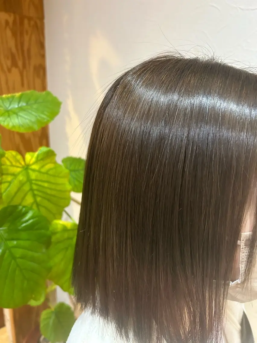 ミディアム カラー ベージュカラー ブリーチ 透明感カラー ハイライトカラー ハイライト 鏡原 実和のヘアスタイル