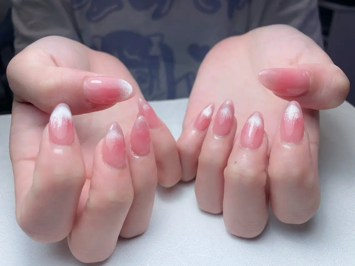 ネイル アートネイル 長さ出し フレンチネイル ジェルネイル ガーリー 中野駅から2分 MEO NAILのネイルデザイン