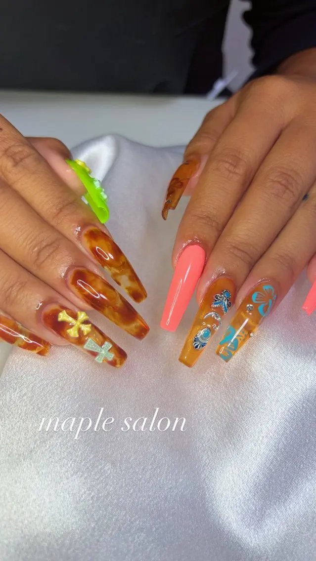 ネイル ハンドネイル Maple saronのネイルデザイン