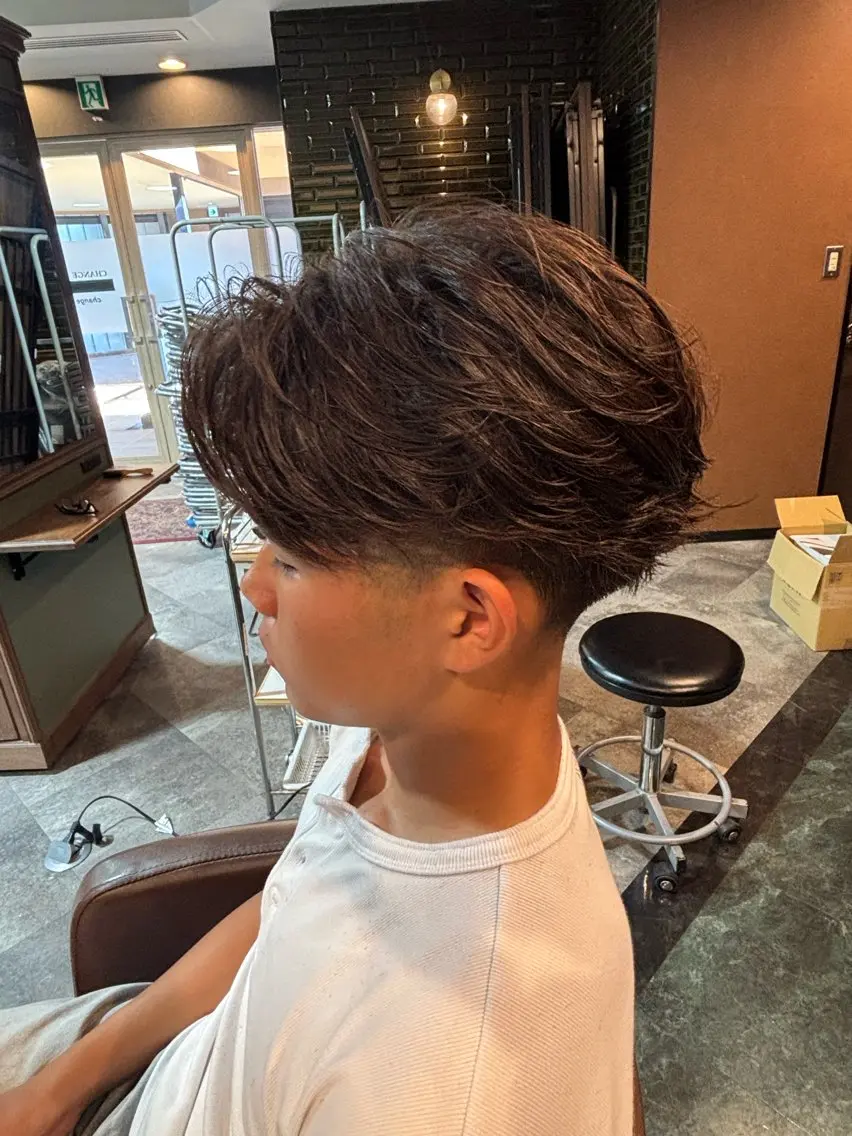 ショート パーマ 下津浦 竜成のヘアスタイル