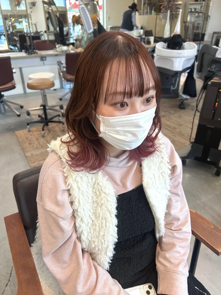 ミディアム カット ヘアカラー トリートメント 綿貫 美雪のヘアスタイル
