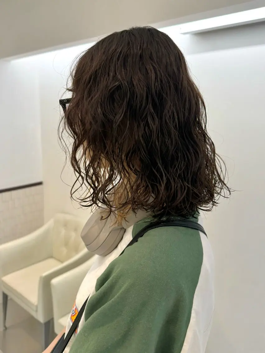 ミディアム パーマ ミディアムパーマ カット パーマ トリートメント デジタルパーマ 🌀ボブ　萩原　龍のヘアスタイル