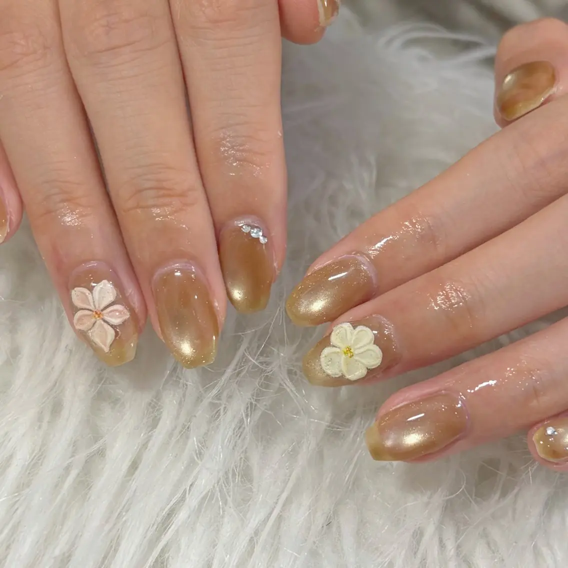 ネイル ハンドネイル LAVISH sakiのネイルデザイン