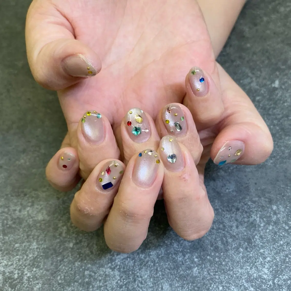 ネイル ストーンネイル ハンドネイル nail salon muuのネイルデザイン