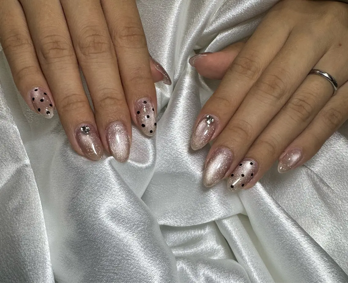 ネイル ハンドネイル Tiara♛ティアラ 磯田くるみのネイルデザイン