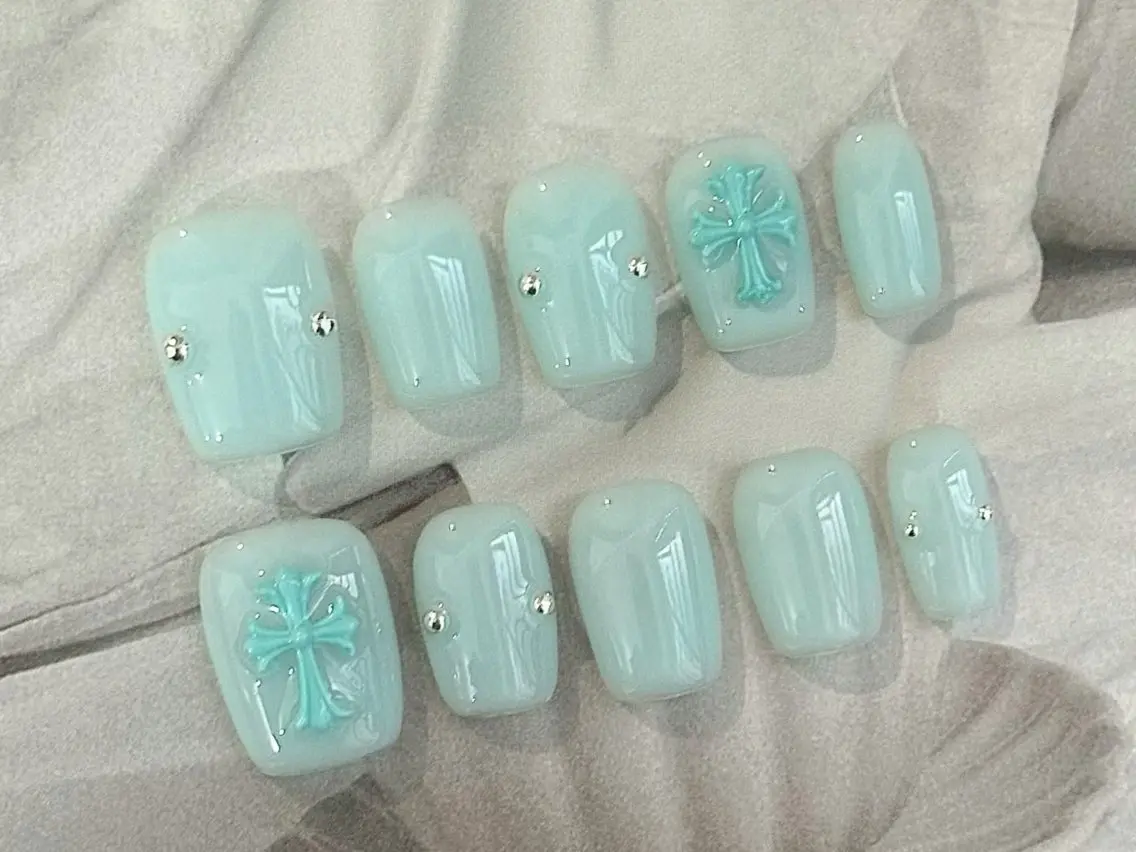 ネイル オーロラネイル チークネイル 長さ出し フットネイル フレンチネイル ハンドネイル ハンドケア NEW NAIL 池袋のネイルデザイン