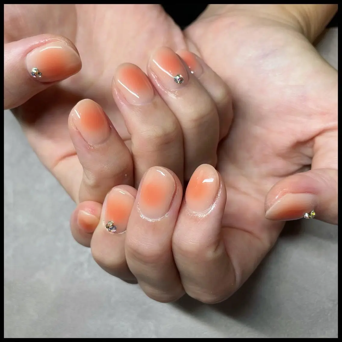ネイル チークネイル シンプルネイル ストーンネイル NailSalon Mooiのネイルデザイン