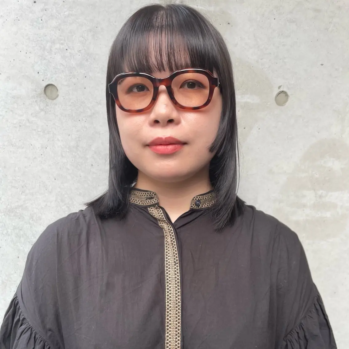 ミディアム カット ヘアカラー ホリケ アオイのヘアスタイル