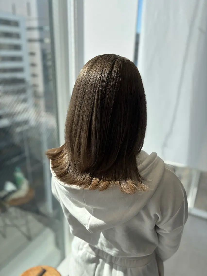 ミディアム カット ヘアカラー トリートメント 美髪ヘア 🤍erikaのヘアスタイル
