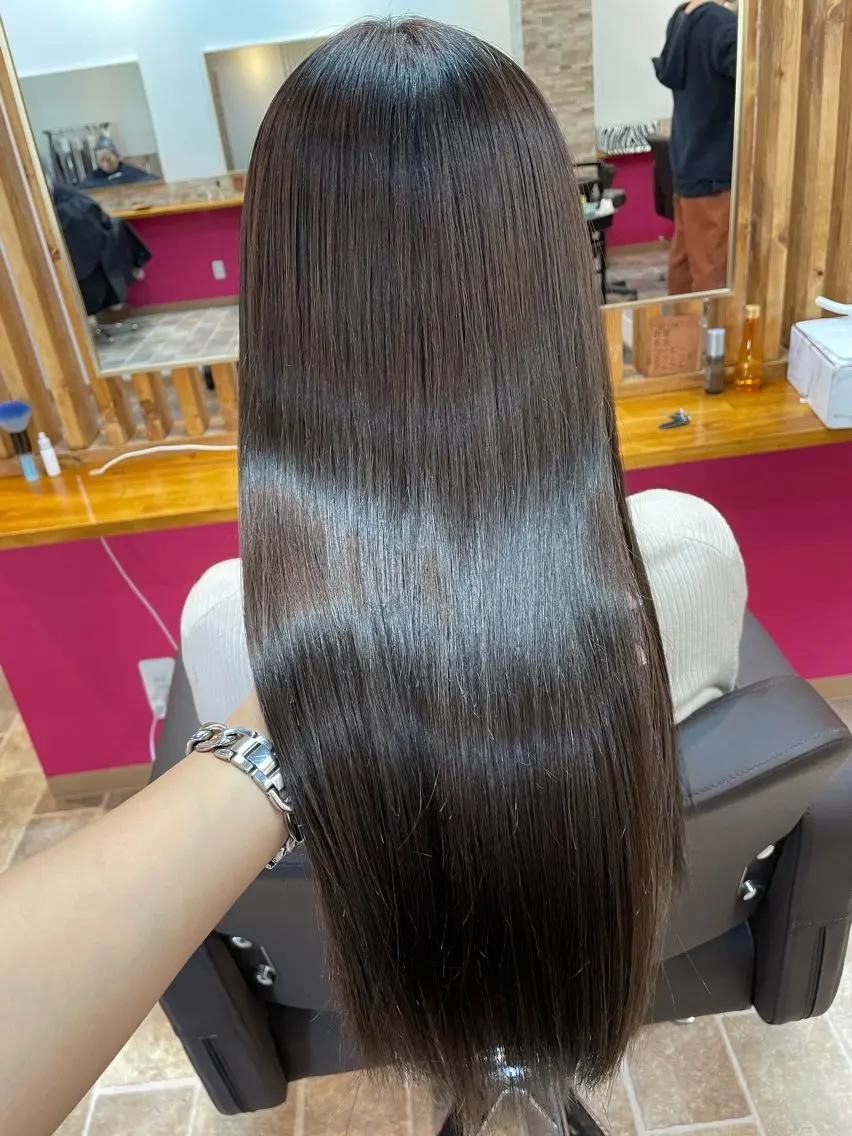 ロング カラー ブラウンカラー ショコラブラウン カット ヘアカラー トリートメント YUI/ ブリーチカラー🌷のヘアスタイル