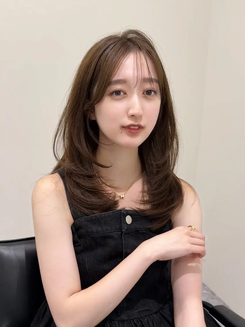 セミロング カラー ハッシュカット 韓国風ヘア レイヤーカット カット ヘアカラー トリートメント 韓国ヘア/レイヤー カット SAKURAのヘアスタイル