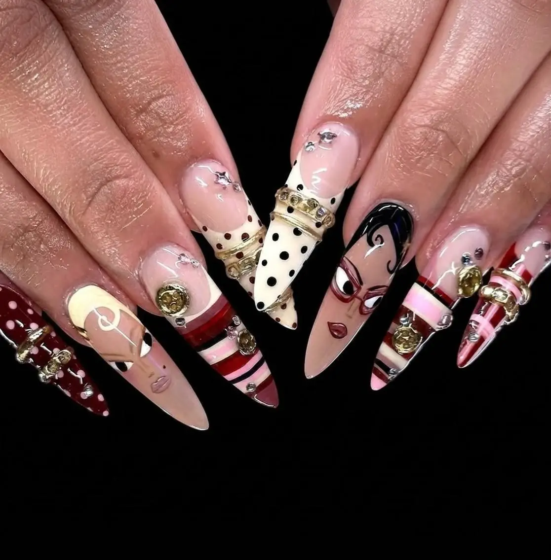 ネイル アートネイル チークネイル ドット フットネイル フレンチネイル ハンドネイル Mika Nailsのネイルデザイン