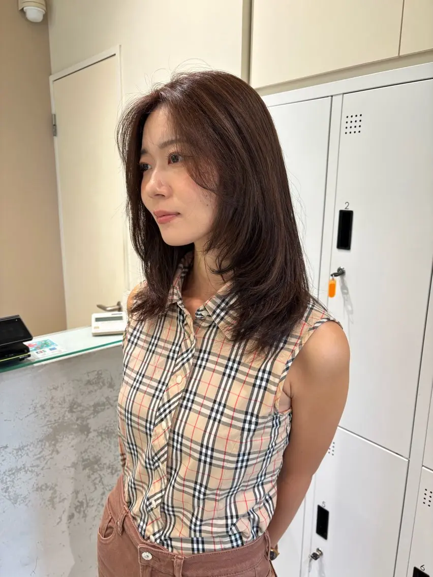 セミロング カラー カット 垢抜け小顔レイヤー オリーブ/スミレのヘアスタイル