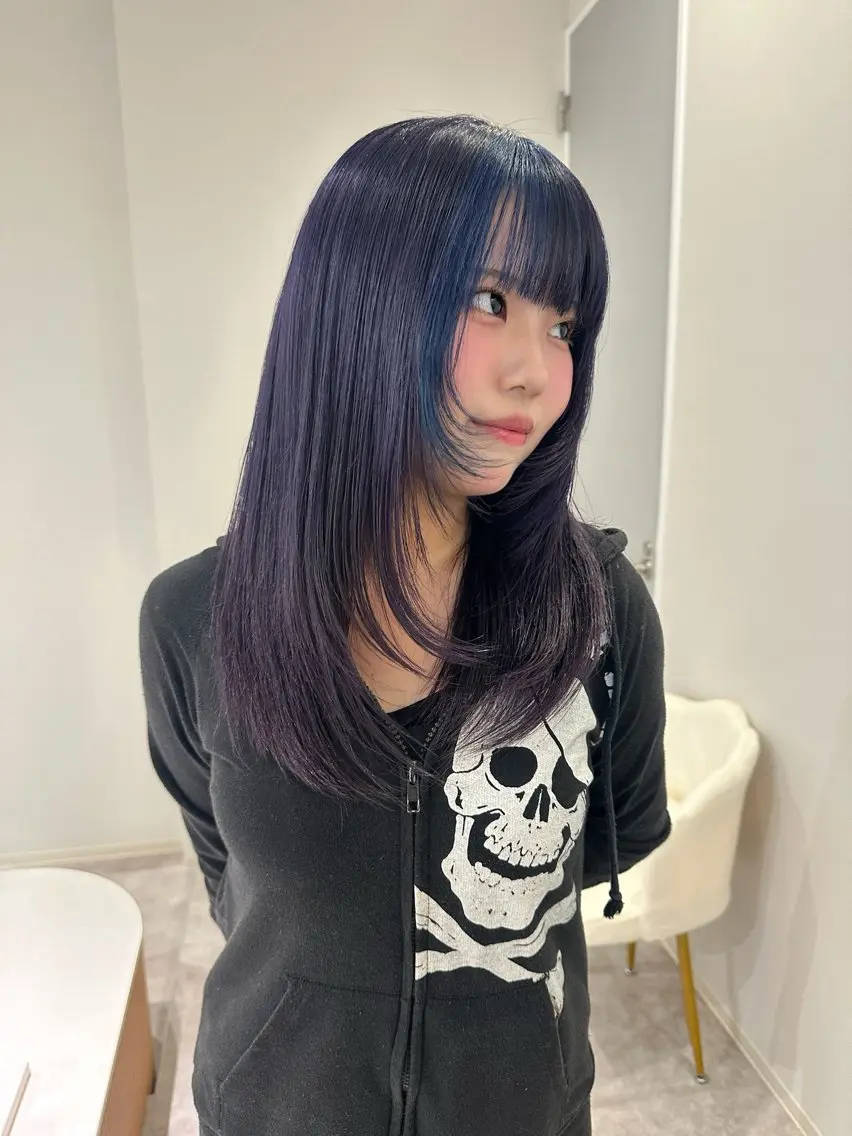 ミディアム ヘアカラー トリートメント NAKAHARA TSUKUSHIのヘアスタイル