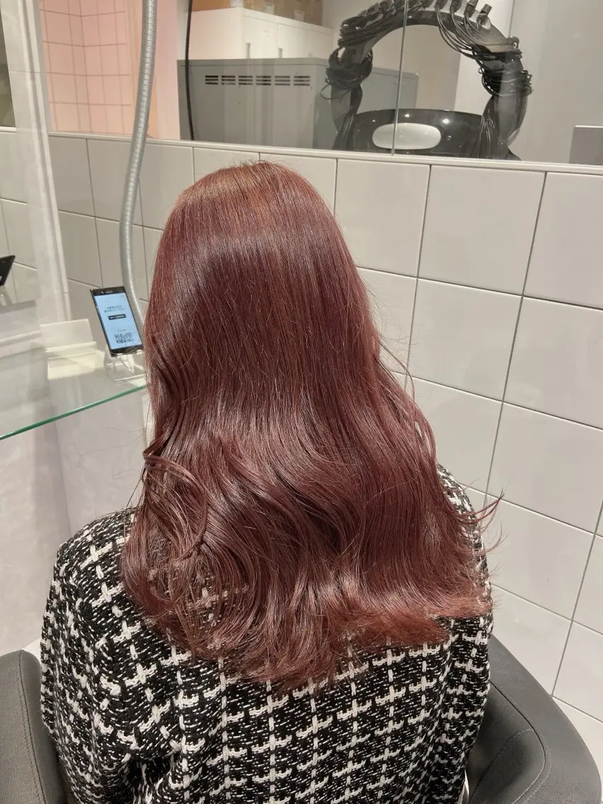 セミロング カラー センターパート特化 井上健太のヘアスタイル