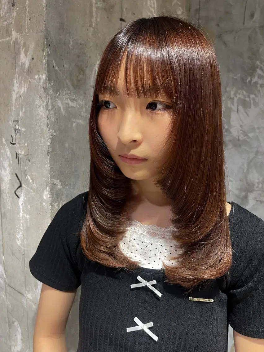 セミロング 阪倉 美玲のヘアスタイル