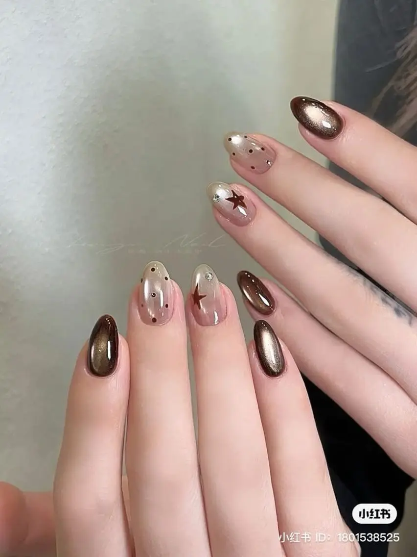 ネイル 韓国ネイル マグネットネイル 持ち込み ハンドネイル Dyo Nail_Royalのネイルデザイン