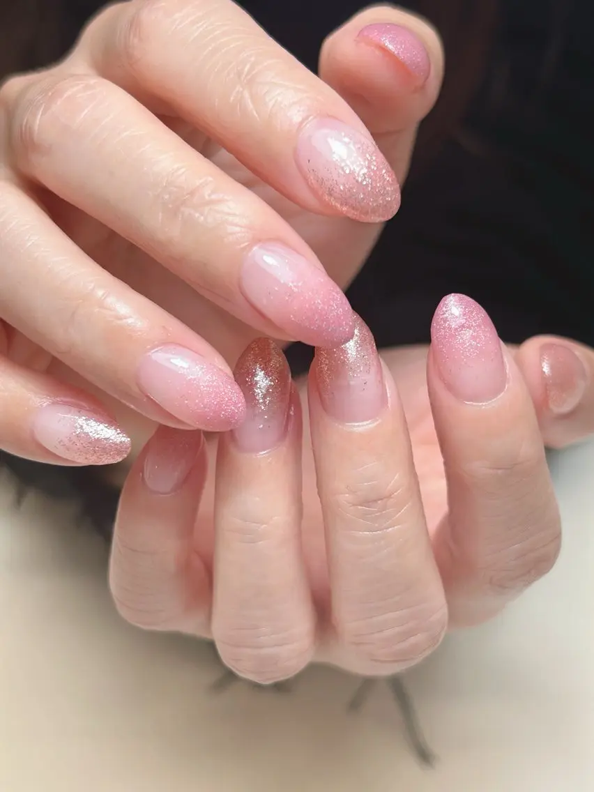 ネイル ハンドネイル 透灯 TOUTOU 🪄のネイルデザイン