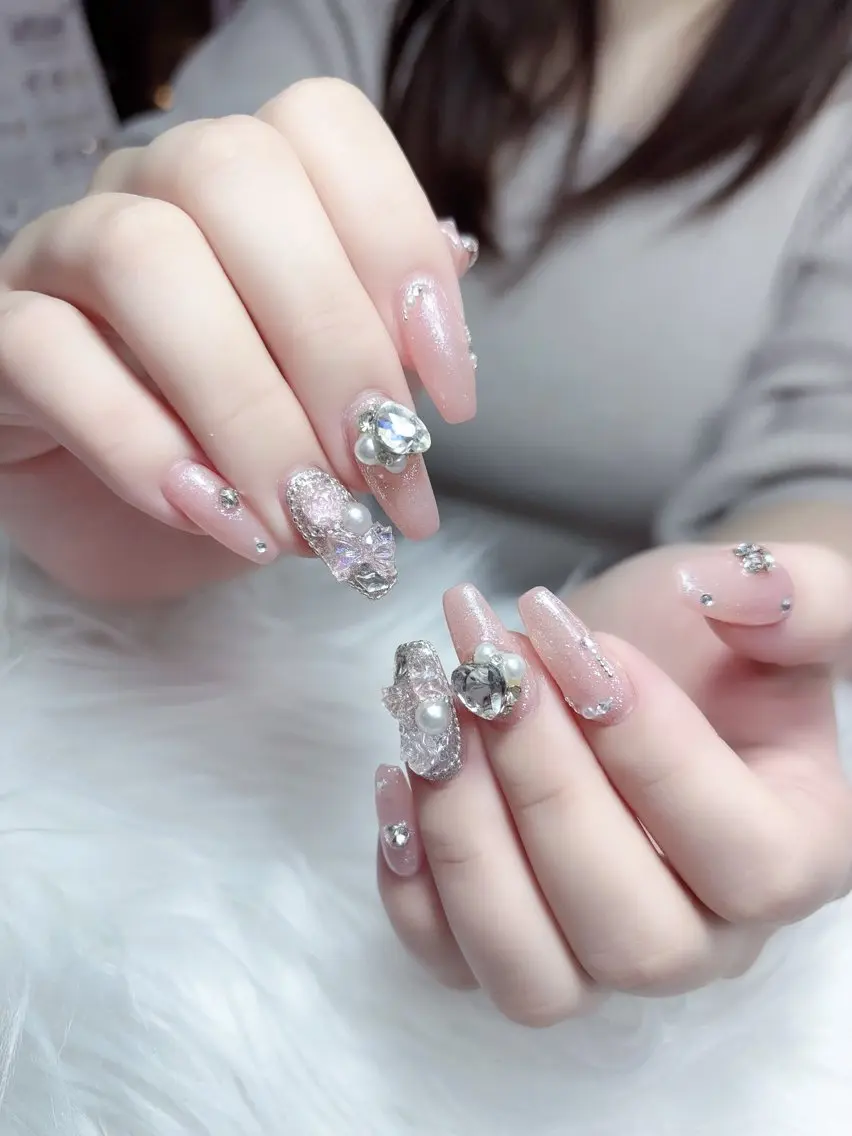 ネイル Rin.nails ネイルサロンのネイルデザイン