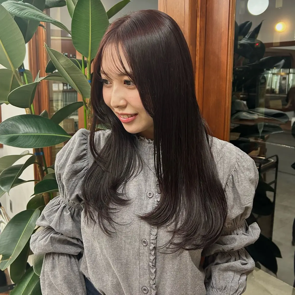 ロング カラー MUKU リカのヘアスタイル