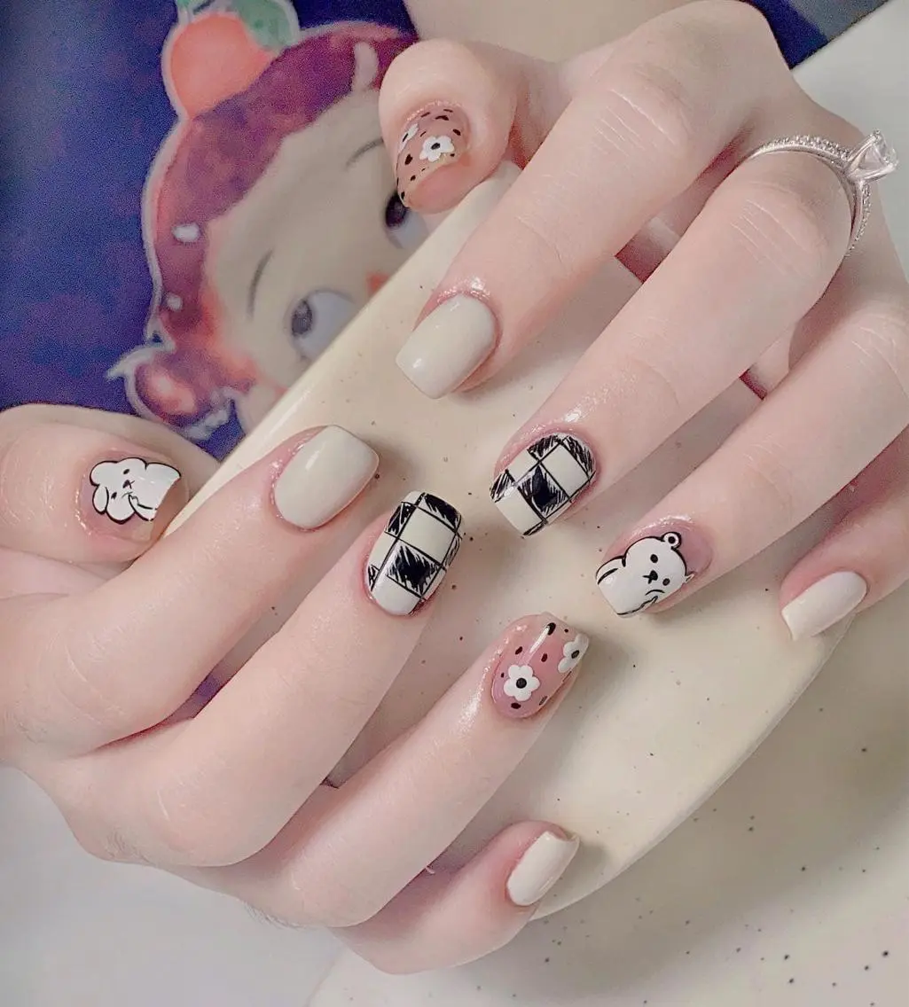 ネイル Mika nail salon 鶯谷のネイルデザイン