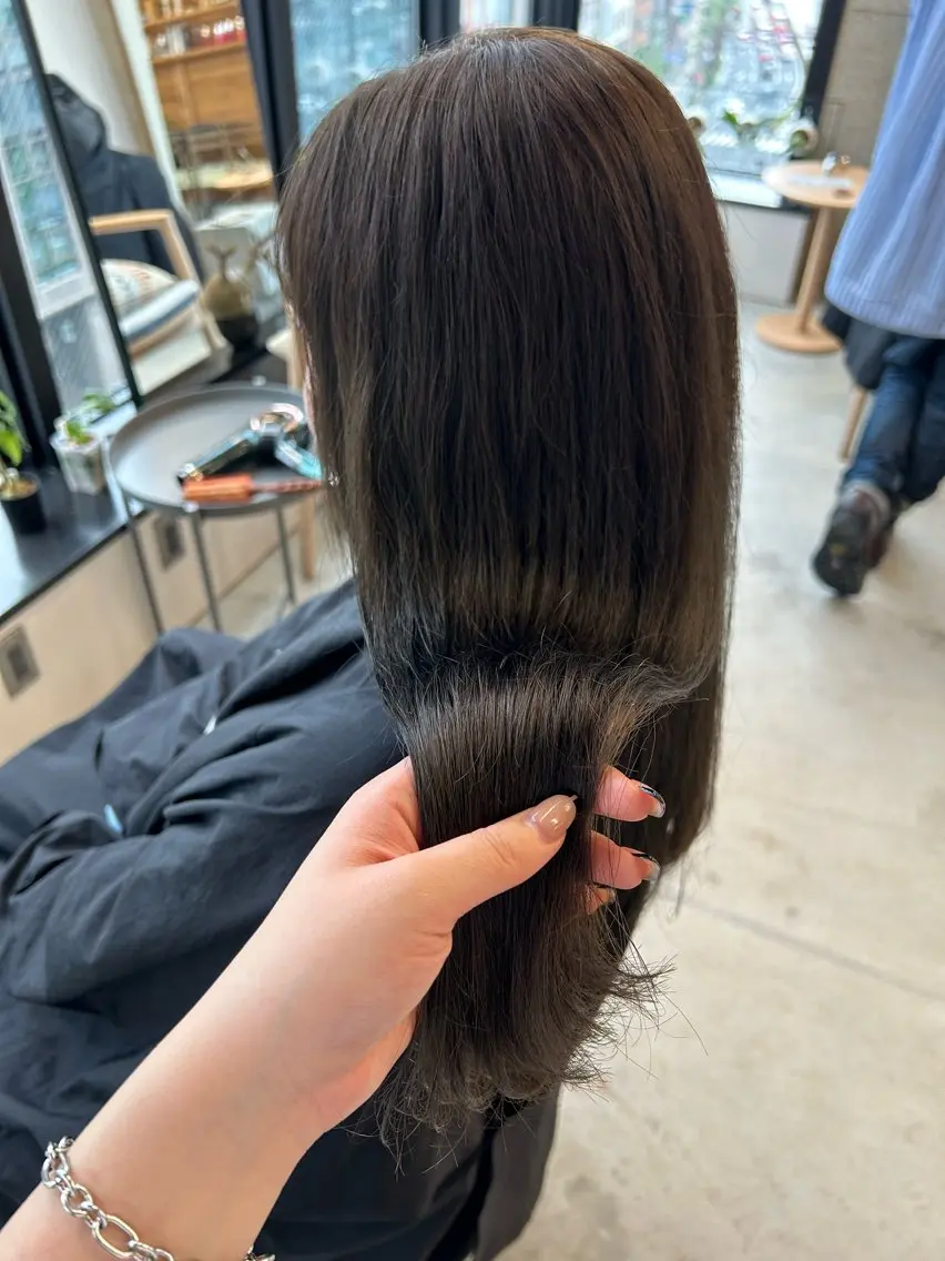 ロング カラー ヘアカラー トリートメント SiLO Yukinaのヘアスタイル