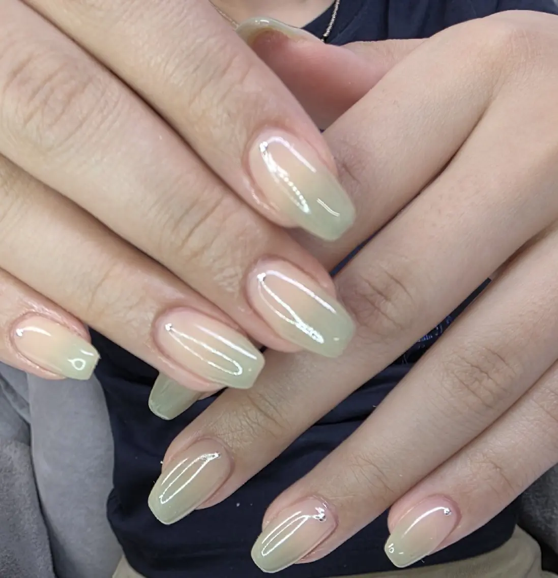 ネイル グラデーション グリーン シンプルネイル ハンドネイル Nail 🌱TSUBASAのネイルデザイン