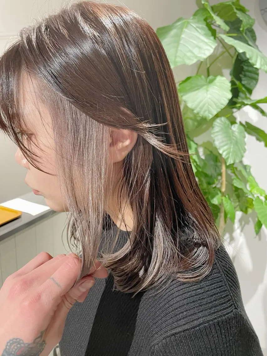 【💎大人気💎】イヤリングカラー+透明感カラー¥8500【白髪染めの方もOK🙆♀️】の写真