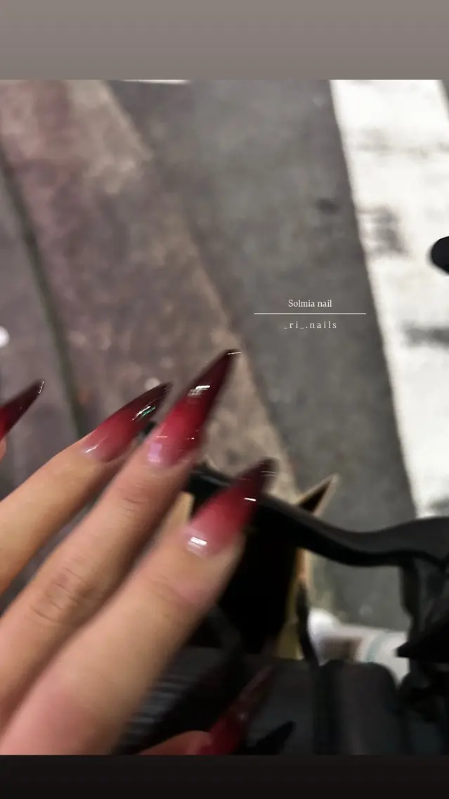 ネイル ハンドネイル . Linaのネイルデザイン