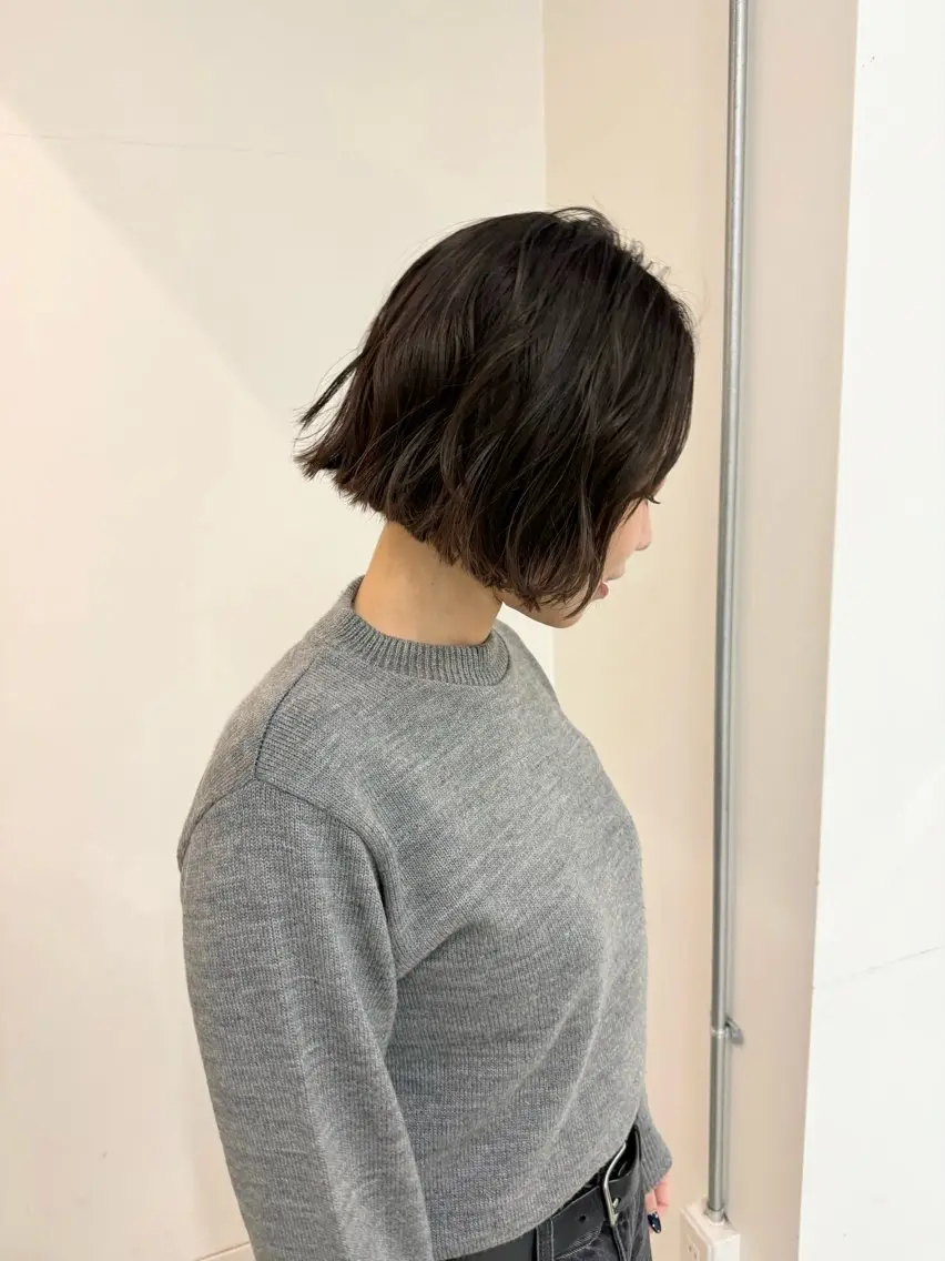 ミディアム カラー カット ヘアカラー 🫧ハイトーン✨格安 より質💐マンツーマのヘアスタイル
