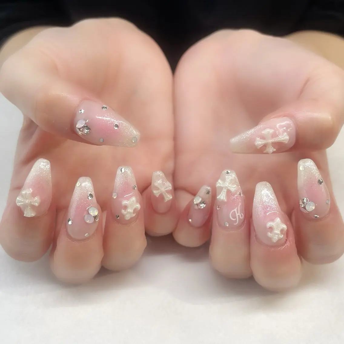 ネイル ハンドネイル 💎🐰 saki. m 🐰💎のネイルデザイン
