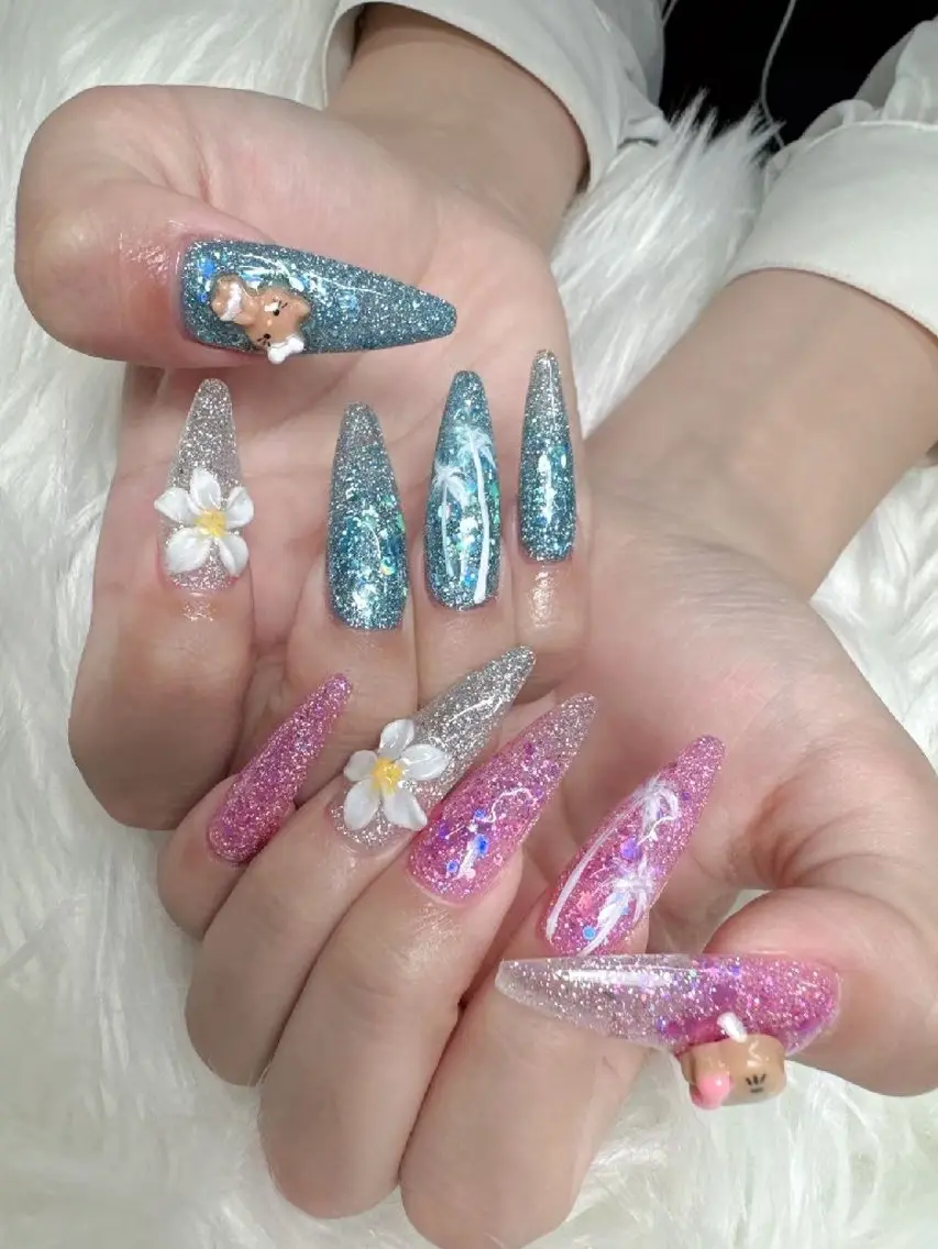 ネイル ENsalon AKIRAのネイルデザイン