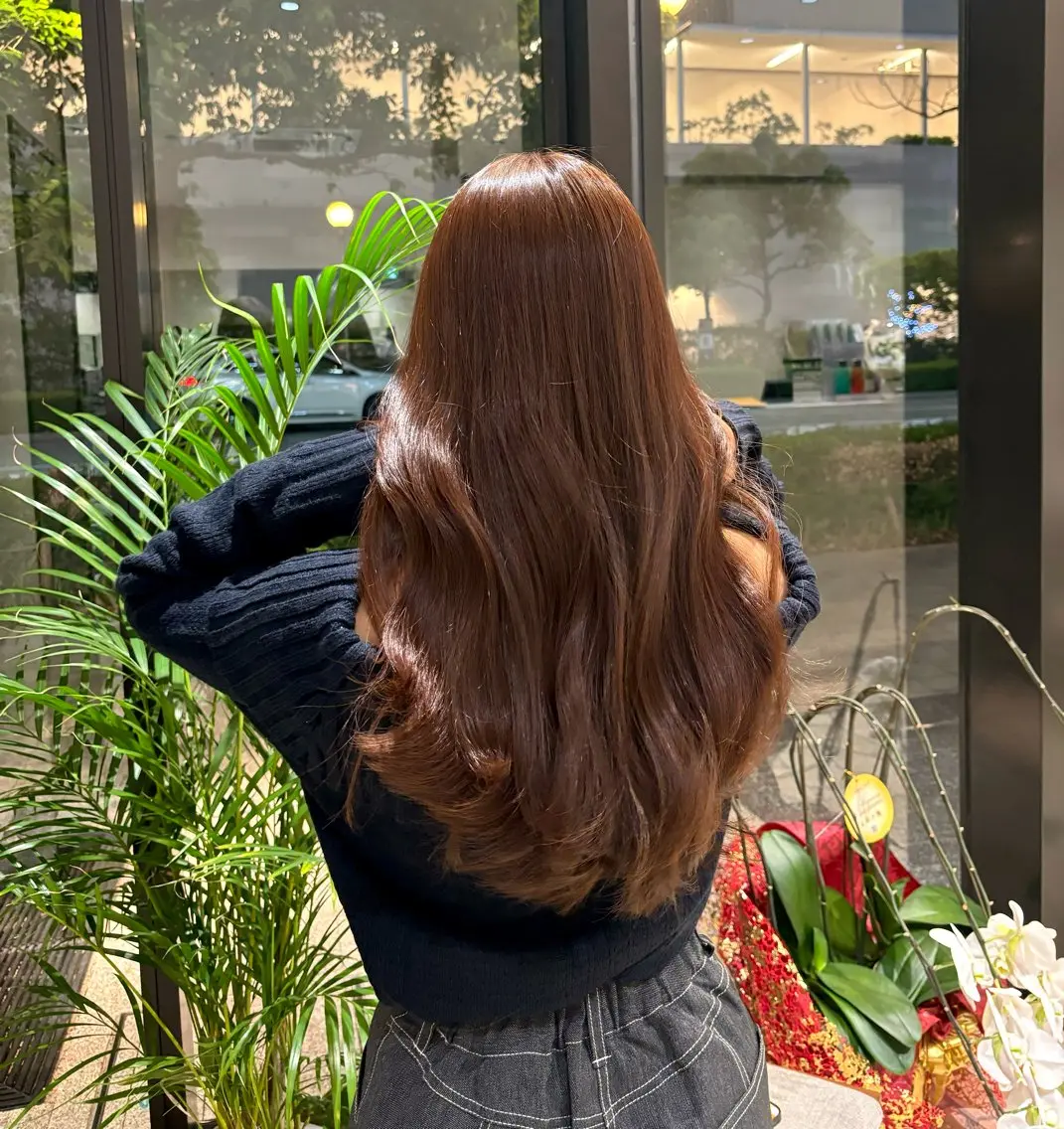 ロング 太田代 桃のヘアスタイル