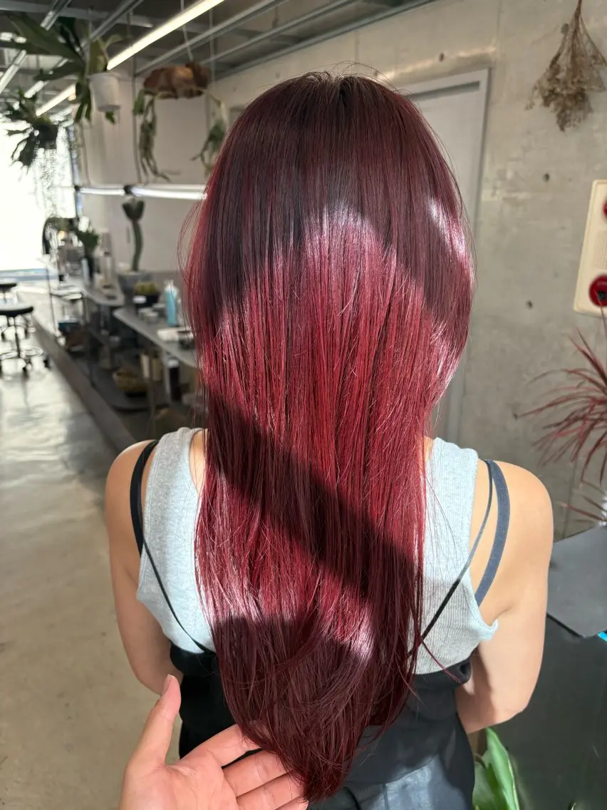 ミディアム カラー ブリーチ ブリーチなしカラー レッドカラー カット ヘアカラー トリートメント 似合わせカット レイヤー/ボブのヘアスタイル