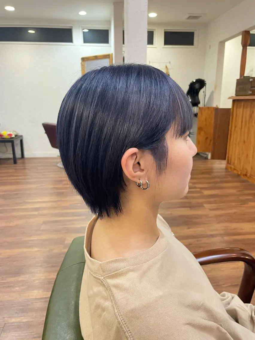 ショート ヘアカラー 下林 雅明のヘアスタイル