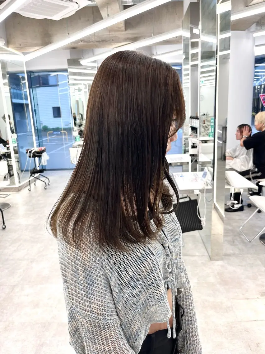 セミロング カラー レイヤーカット×艶髪 /Ayanaのヘアスタイル