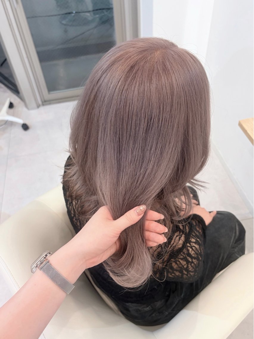 カラー ヘアカラー nagisa 🎀 ハイトーン 髪質改善のヘアスタイル