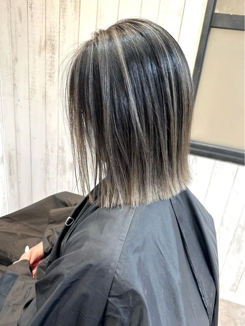 ミディアム ヘアカラー 🔷ブリーチバレイヤ ージュ🔷飯野達也のヘアスタイル