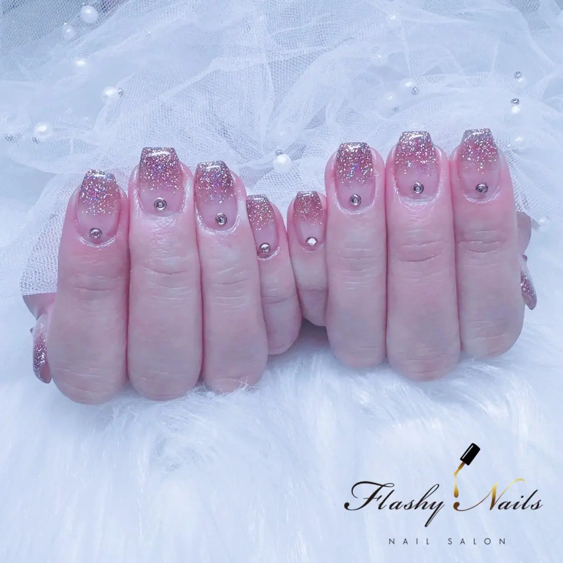 ネイル ラメ(グリッター) ラメグラデーション Flashy Nailsのマツエク・マツパデザイン