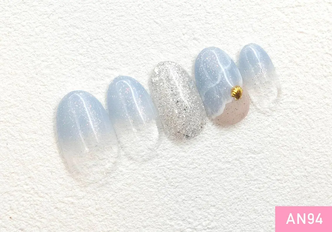 ネイル シルバー 池袋🪐 Nailのネイルデザイン