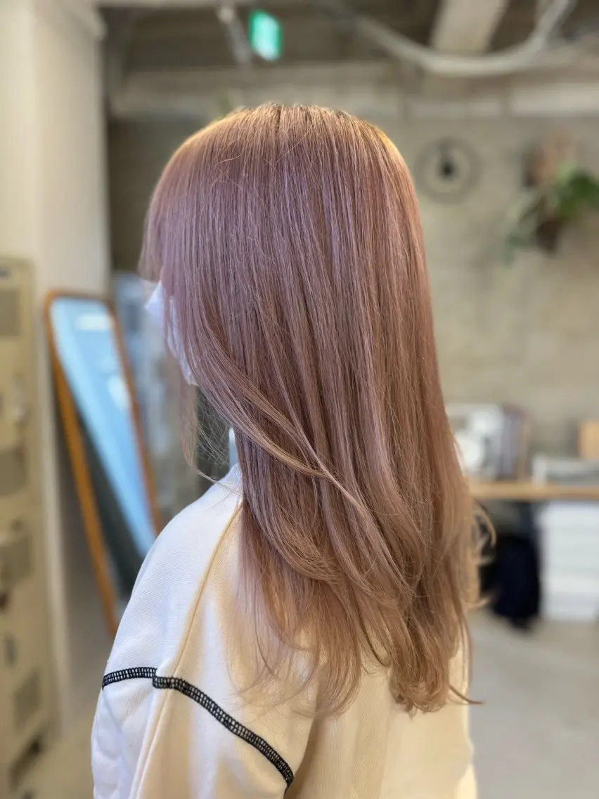 セミロング カラー ベージュカラー ピンクカラー ピンクベージュ chim _SiLOのヘアスタイル