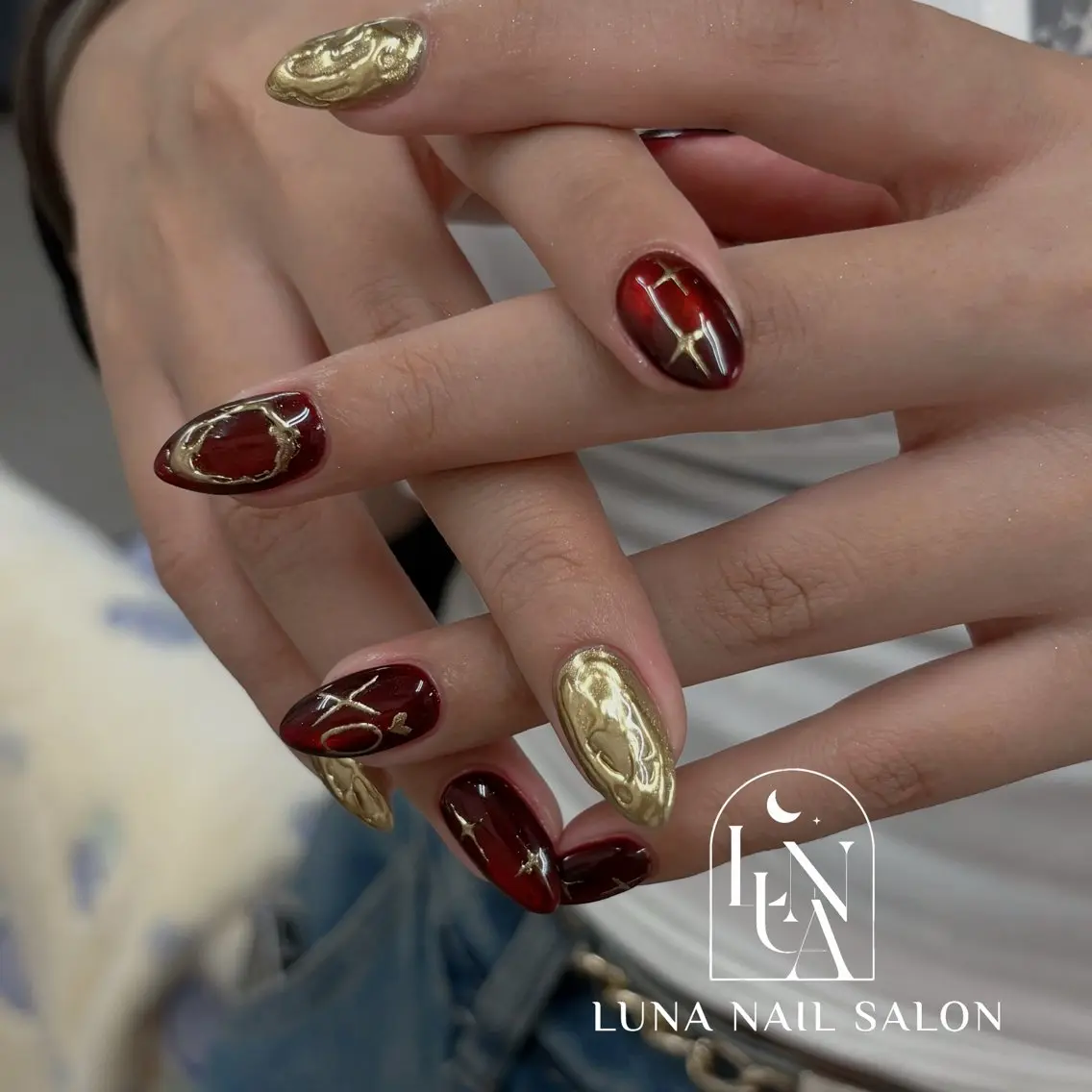 ネイル フレンチネイル ジェルネイル ガラスフレンチ 韓国ネイル 持ち込み ハンドネイル フットネイル ハンドケア LUNA Nail salon💕のネイルデザイン