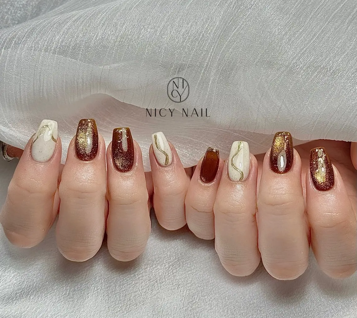 ネイル アートネイル オーロラネイル ブルー チークネイル フットネイル NICY NAIL 池袋のネイルデザイン