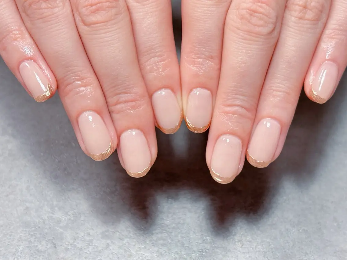ネイル アートネイル チークネイル ジェルネイル ハロウィン マグネットネイル ハンドネイル ハンドケア 💫ゆか_ Nailartistのネイルデザイン