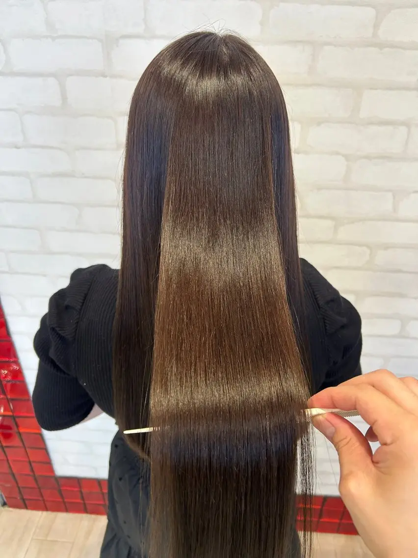 ロング パーマ 髪質改善 ロング ストレートパーマ カット 縮毛矯正 トリートメント 中川 拓弥のヘアスタイル