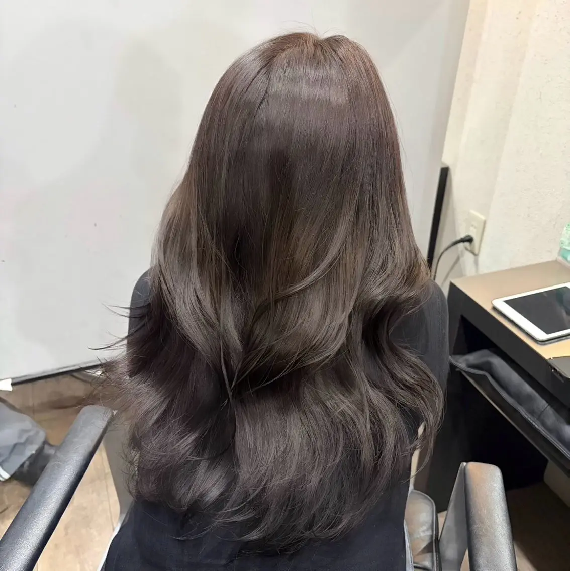 ロング カラー 透明感カラー グレージュ ヘアカラー marshu ふうかのヘアスタイル