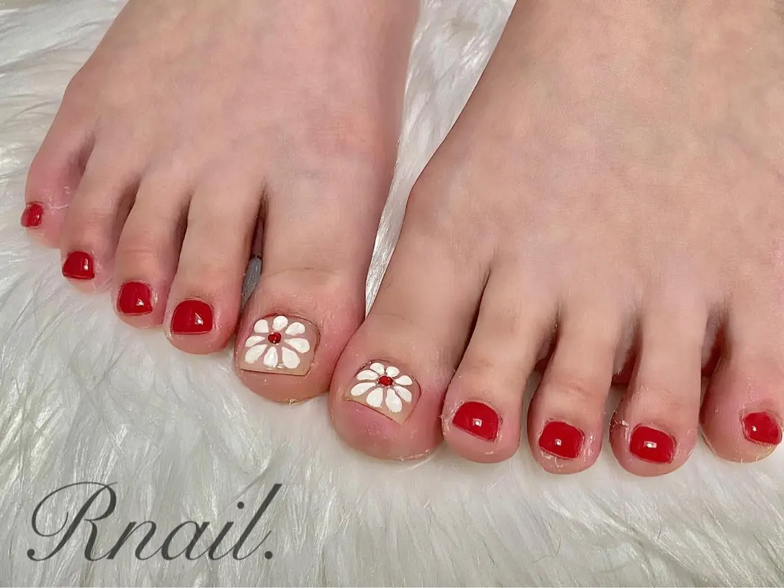 ネイル フットネイル R nail.のネイルデザイン
