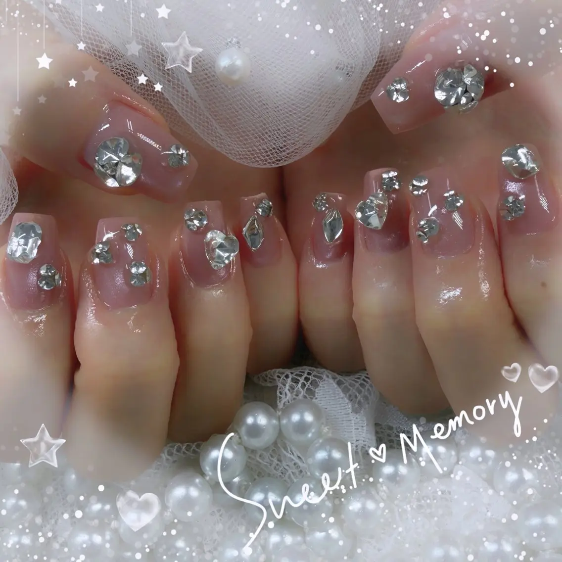 ネイル チークネイル フレンチネイル ガーリー ガラスフレンチ グラデーション ハンドネイル Chill Nailsalonのネイルデザイン
