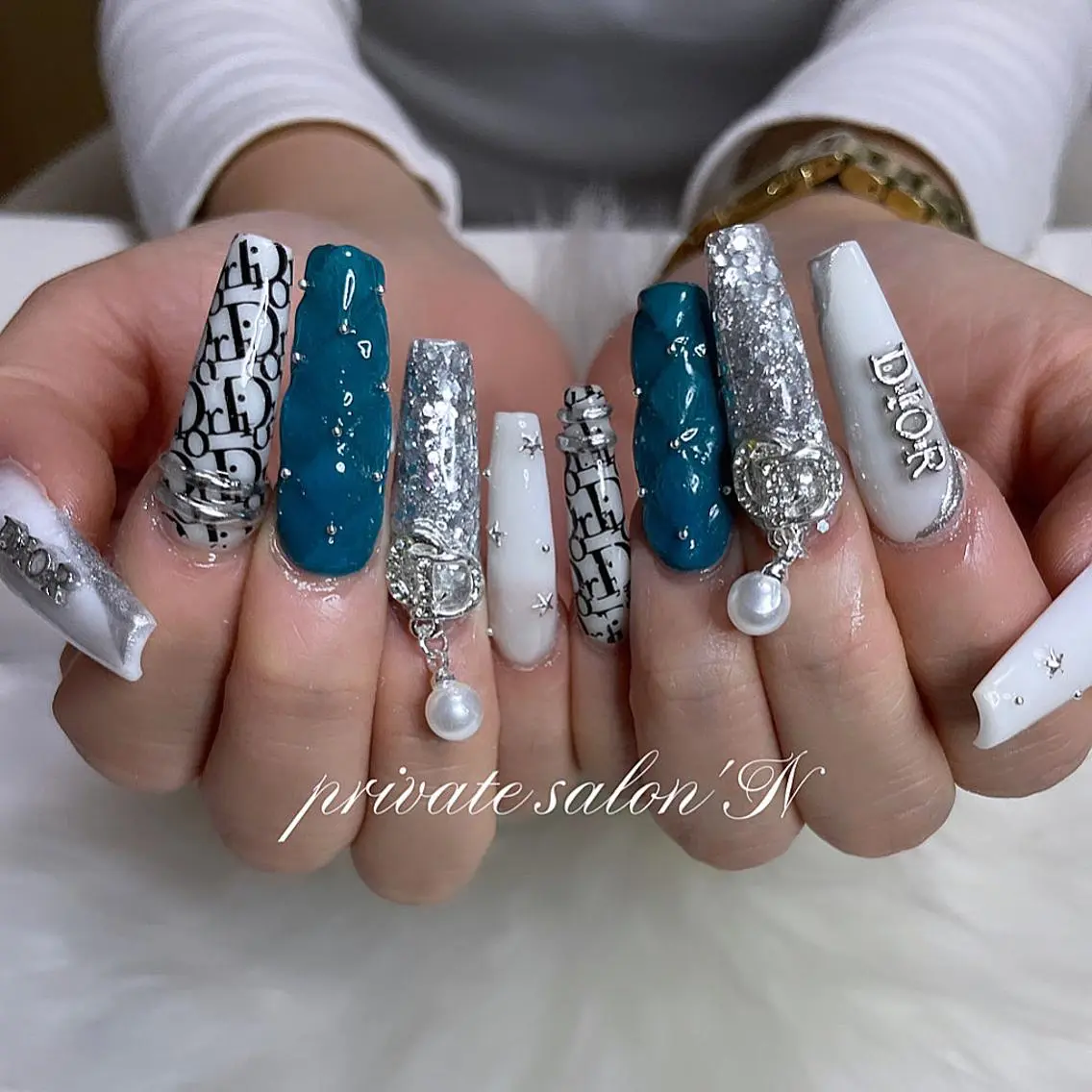 【ご新規様限定】💎スカルプやり放題💎の写真