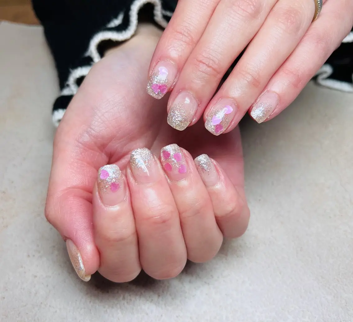 ネイル グラデーション ハート ハンドネイル HazeGrass NAILのネイルデザイン